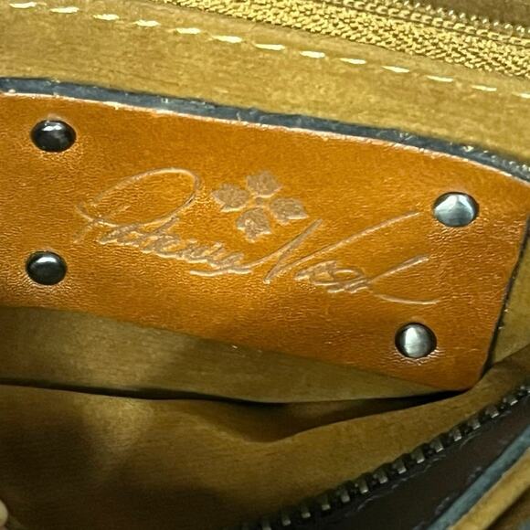 Patricia Nash Classic Black Leather Shoulder Bag – Multiple Pockets, EUC - Picture 4 of 9